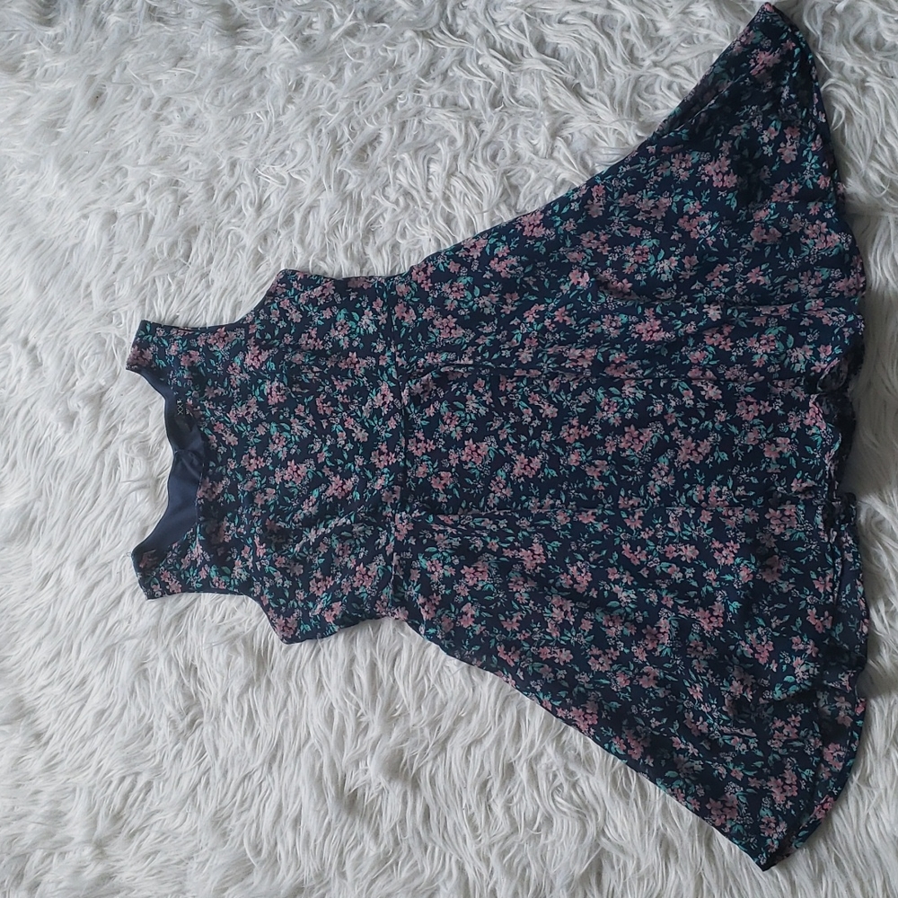 Forever 21 flowery flowy dress
